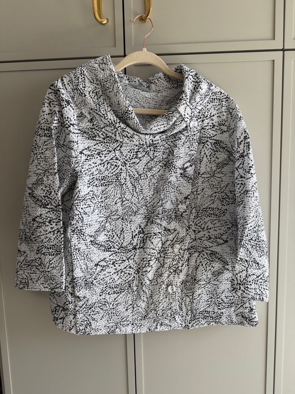 Habitat Black & White Abstract Dot Button-Front Top